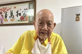 致敬英雄丨库芳禹：98岁老兵哼唱战时小调，一首歌唤醒一段时代记忆图片