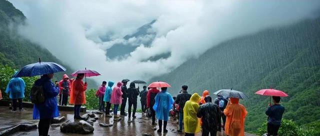 暑期暴雨，淹没多少旅游订单？