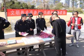 青岛市崂山区：文明养犬齐参与，共建和谐新家园图片