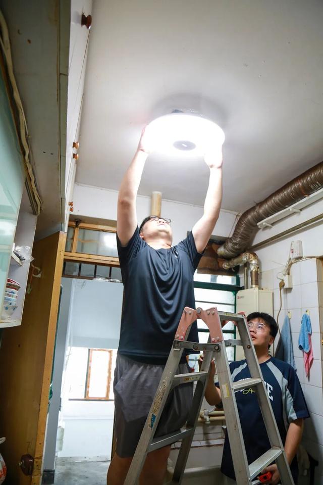 闵行企业出品！一盏灯守护独居老人安全