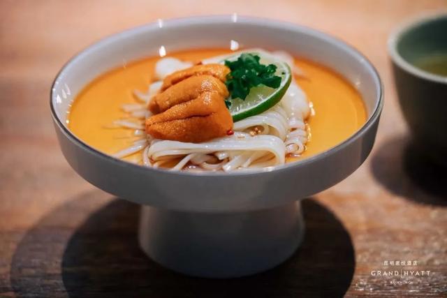 飞昆明吃几顿饭