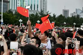 太震撼了！这是刚刚的南昌八一广场！图片