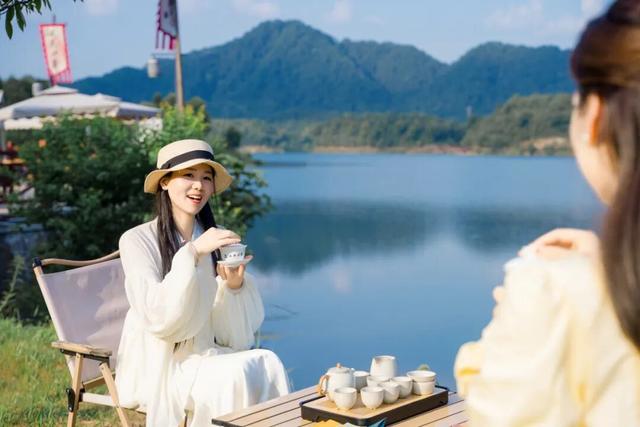 把冬天泡在茶里！上饶德兴这4个“神仙”品茶地，你去过哪个？