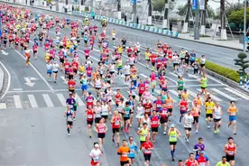 2025重马本周日开跑 南岸环卫全力“助跑”图片