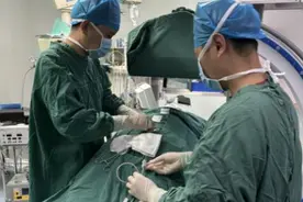 安医大附属巢湖医院疼痛科开展脊髓电刺激技术治疗难治性疼痛图片