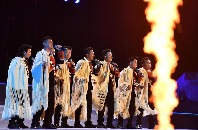 今年前十月凉山接待游客超7026万人次，旅游消费716亿元