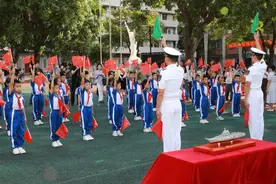南部战区海军与湛江加强新时代双拥共建，爱军崇军蔚然成风图片