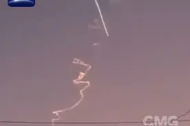 伊朗和以色列宣布正式停火！此前伊朗一个多小时向以发射三轮导弹，伊外长感谢军方战斗到“最后一刻”图片