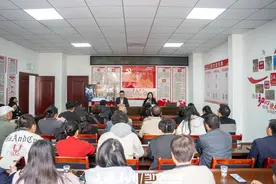 黔东南：理论宣传“二人讲” 社区传递大情怀图片