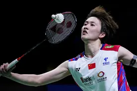 陈雨菲奥运后国际赛场首秀立功图片