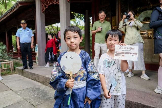 “洋娃娃”入阁！共绘中外文化交融的宁波画卷