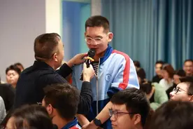 校长上阵示范教学，临沂士博高级中学这场公开课全程高能图片