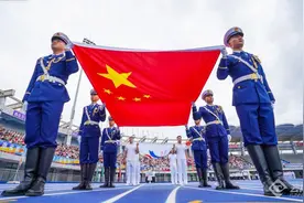 云南省第二届青少年（学生）运动会在开远启幕图片