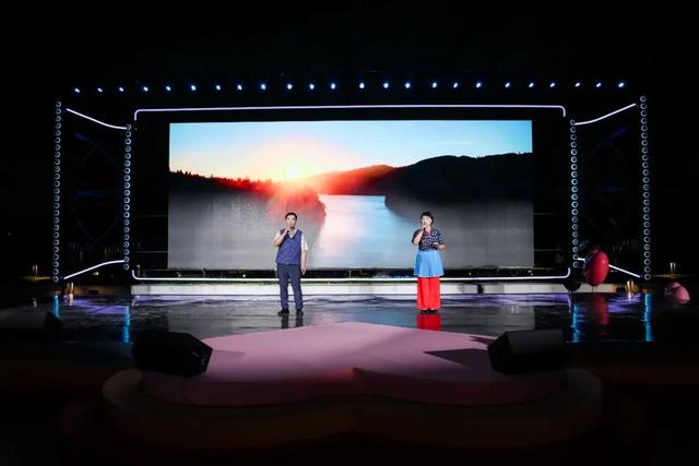 “相约滨海之夏”广场文化系列活动闭幕式暨“玉兰枝头听江南”江南民歌展演顺利举办