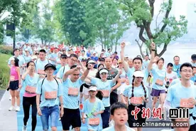 2024成都绿道马拉松在天府新区开跑图片