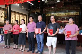 “继承学习嘉庚先生的爱国爱乡精神”  厦门集美社公业基金会为优秀学子颁发奖助学金图片