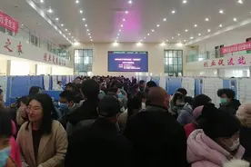 2025年济宁市“春风送岗 职等你来”女性专场招聘会成功举办图片