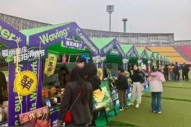 乒乓盛宴点燃山城 巴南挥拍消费节同步启幕图片