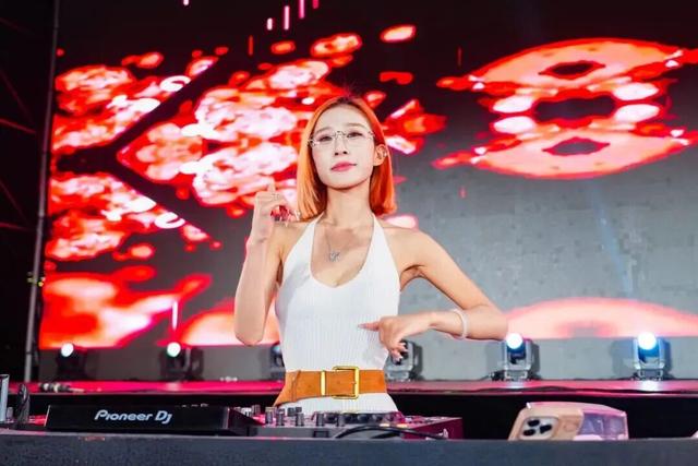 就今天！巅峰日夜狂欢开启！