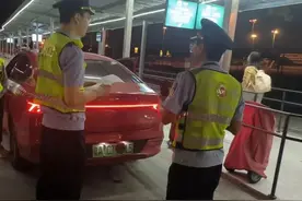 出租车打表188元却要收420元？布控查获，立案！图片