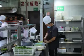 南充高坪：“大数据+人工智能” 让市场监管“飞”上“云端”图片