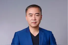 任职12年黄所卸任，不再担任国君研究所所长，奔赴下一站图片