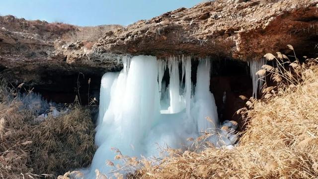 滴水成冰！巴彦淖尔有一处冬日奇观→