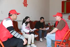 防灾减灾宣传下基层，第九届“红背包公益行动”首站走进桃源图片