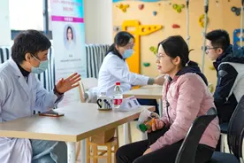 科学带娃大咖专家来支招，“育儿加油站”将高质量早教宝典送到黄浦居民家门口图片
