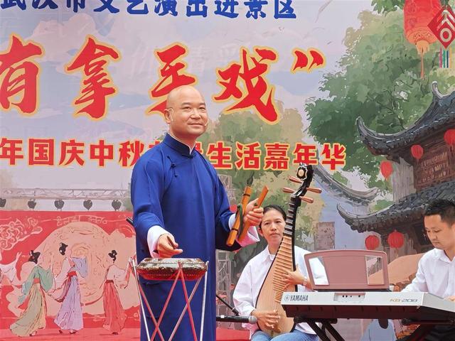 【荆楚焕新】转角遇见“秀”：景区里的文艺演出让城市更亲切可爱