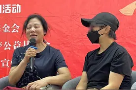 女子带娃务工时女儿意外失踪，40年后重逢抱头痛哭，女儿：母亲是勇敢的女人图片