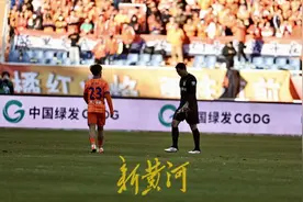 “连鲁大战”明日打响，泰山队剑指赛季首胜，崔康熙提出明确要求图片