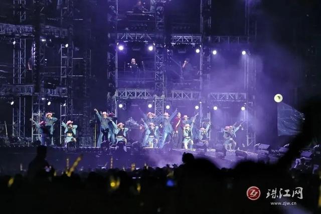 夜太美，曲靖太美！19.7℃的“演唱会之城”，宠你！