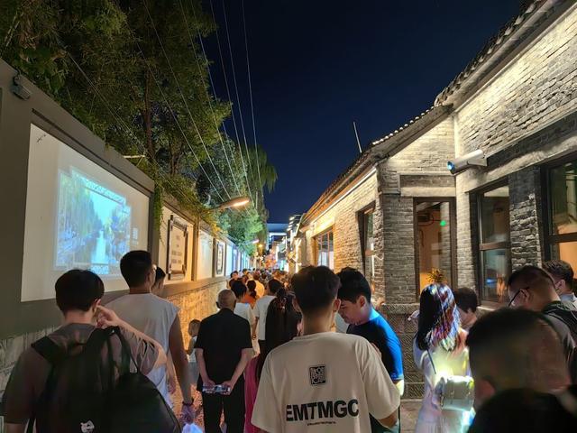新华社点赞济南：汩汩清泉水滋养夏日经济生命力