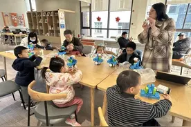 自由搭建→激发想象，这个机器人课程有趣又“硬核”！图片