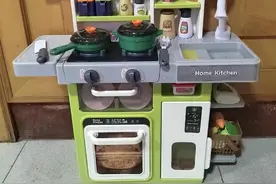 儿童仿真厨具走俏市场，业内人士提醒：注意选择适龄产品，做好监护与指导图片