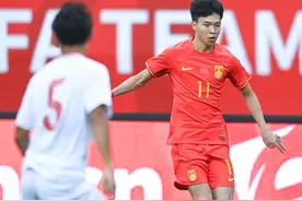 足球邀请赛：中国U19男足战胜越南U19男足图片