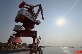 长株潭更快通江达海，虞公港一期工程正式开港图片