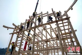 土家族匠人“筑屋记”：一榫一卯皆乡愁图片