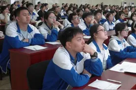 志愿辅导进基层 湖南省教育考试院普招处开展高考志愿填报公益服务活动图片