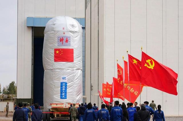 中国航天员第7次“太空会师”，3.5小时快速交会对接是如何实现的？