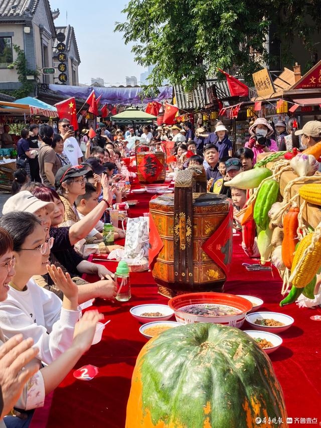 双节拍 | 日照东夷小镇，热热闹闹长桌宴