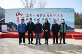 锦绣山河千里程 蹄疾步稳赴新征图片