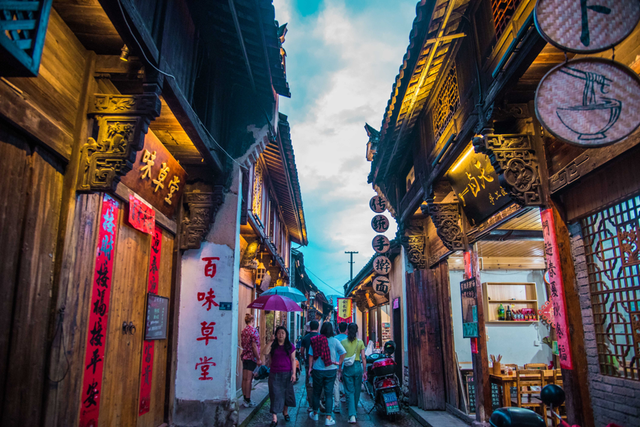 一手牵传统、一手向未来，松阳凭什么“热”力全开？