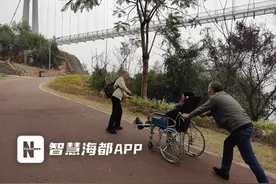 6个多小时，2万多步！安溪两兄弟，推98岁残疾父亲上山游绿道圆梦图片