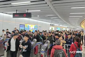 当日客流或超千万！跨年夜广州地铁延迟1.5小时收车图片