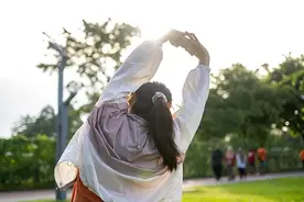 “筋长一寸，寿延十年”！拉伸对健康的好处可能被我们低估了图片