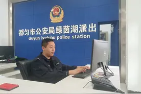 在许多个第一次中锤炼成长——学警安鹏宇成长记图片