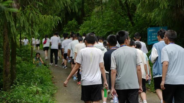 乐游绵阳 清凉一夏 ‖ 这也太会玩了吧！在安州蝴蝶谷邂逅20°C的夏日狂欢