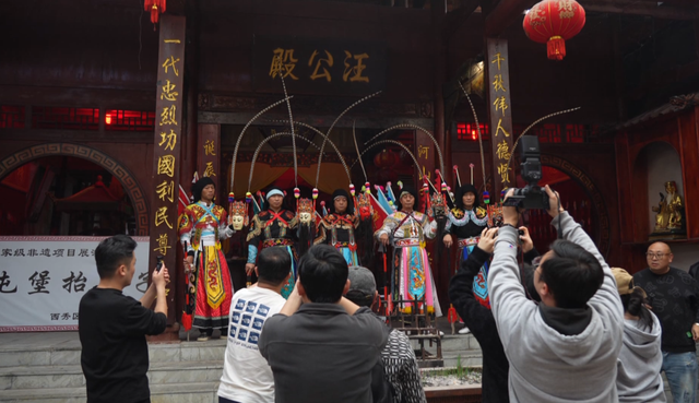 屯堡文化调研采风团走进西秀区